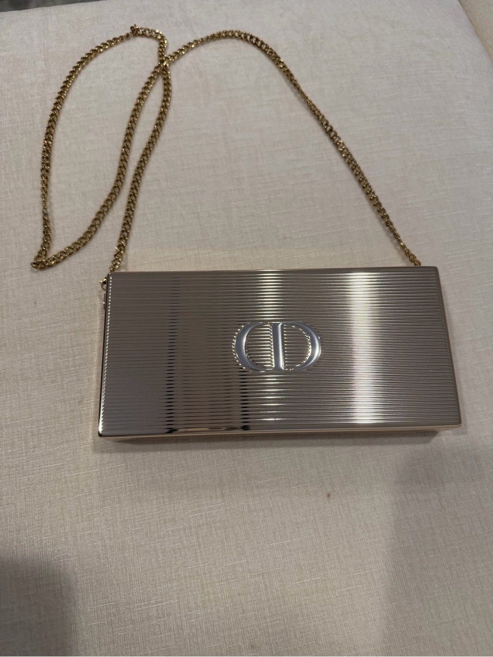 Christian Dior Beauty 2023 Minadiuere Clutch with chain - Picture 4 of 8